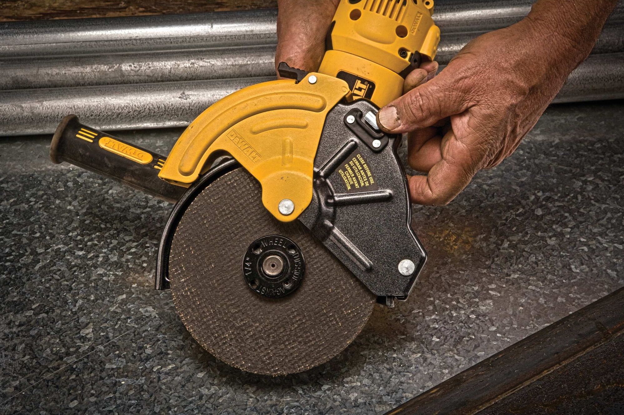 Wanneer het zaagblad van een tegelzaag vervangen?